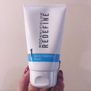 Sealed Rodan + Field Redefine Daily Cleansing Mask